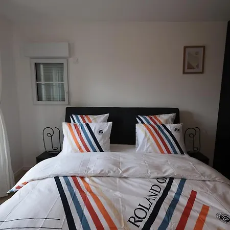 Exclusive In 4 Bedrooms * Paris