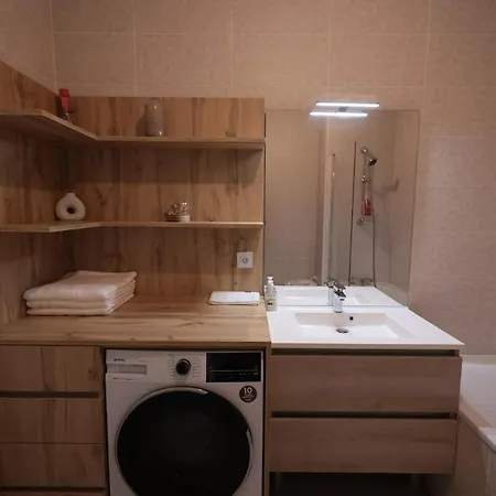 Exclusive In 4 Bedrooms * Paris