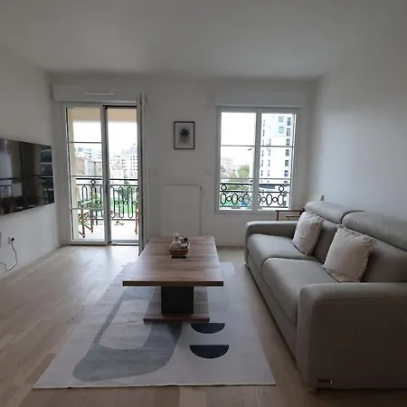 Apartment Exclusive In 4 Bedrooms Paris